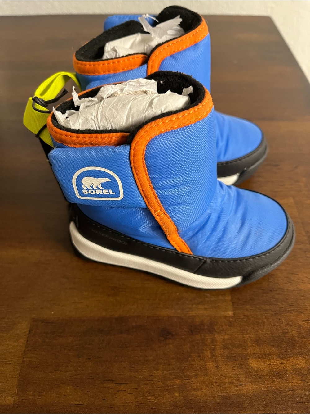Sorel Kids Blue Snow Boots with Orange Trim and Yellow Pull Tab size 5 NWT